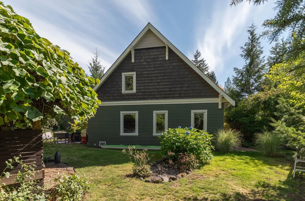 40235 Kintyre Drive, Squamish, BC - MLS: R3163570 - Photo 4 40235 Kintyre Drive, Squamish, BC - MLS: R3163570 - Photo 4