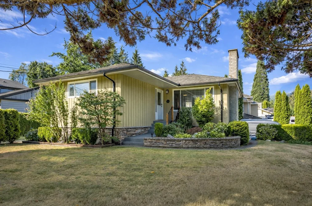 House for sale at 40251 Kalodon Road Squamish British Columbia - MLS: R3122685
