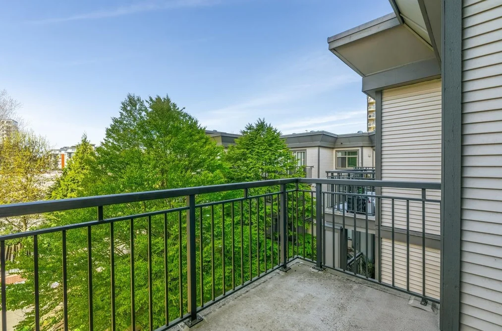 403 10499 UNIVERSITY DRIVE, Surrey, BC — Residential for Sale — Photo 11 of 22