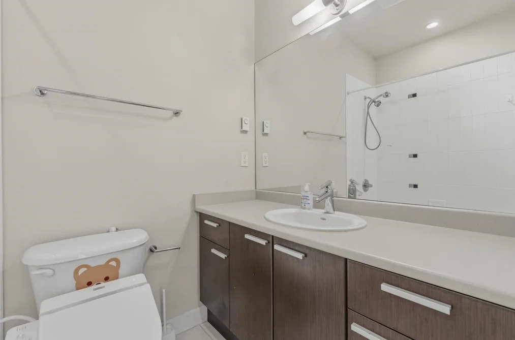 403 10499 UNIVERSITY DRIVE, Surrey, BC — Residential for Sale — Photo 16 of 22