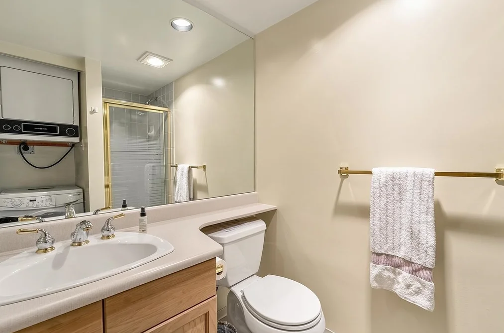 403-1250 Quayside Drive, New Westminster, BC - Condo for Sale - Photo 16 of 36 403-1250 Quayside Drive, New Westminster, BC - Condo for Sale - Photo 16 of 36