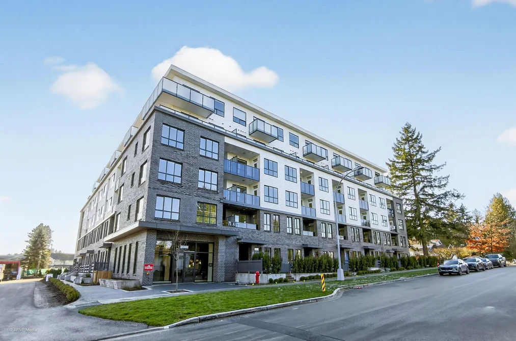 Condo for sale at 403 14778 N 106 Avenue Avenue Surrey British Columbia - MLS: R3084229