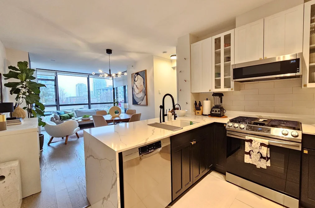 403 170 W 1ST STREET, North Vancouver BC V7M 3P2, North Vancouver BC — Residential for Sale - Photo 3