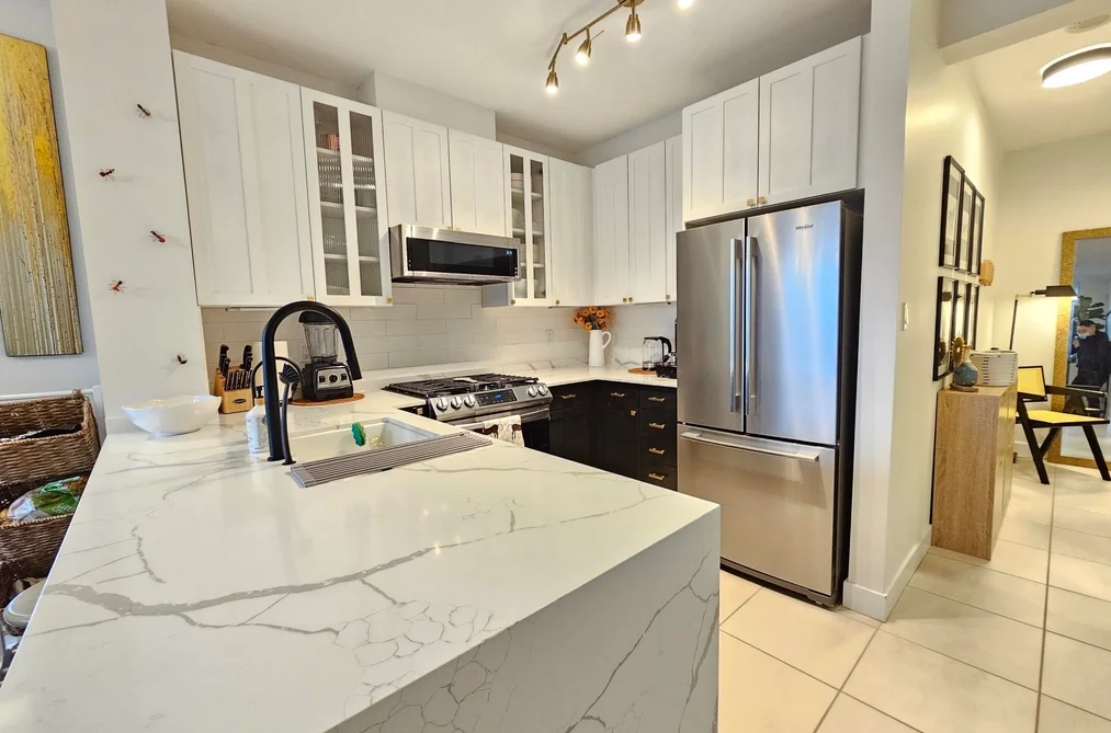 403 170 W 1ST STREET, North Vancouver BC V7M 3P2, North Vancouver BC — Residential for Sale - Photo 4