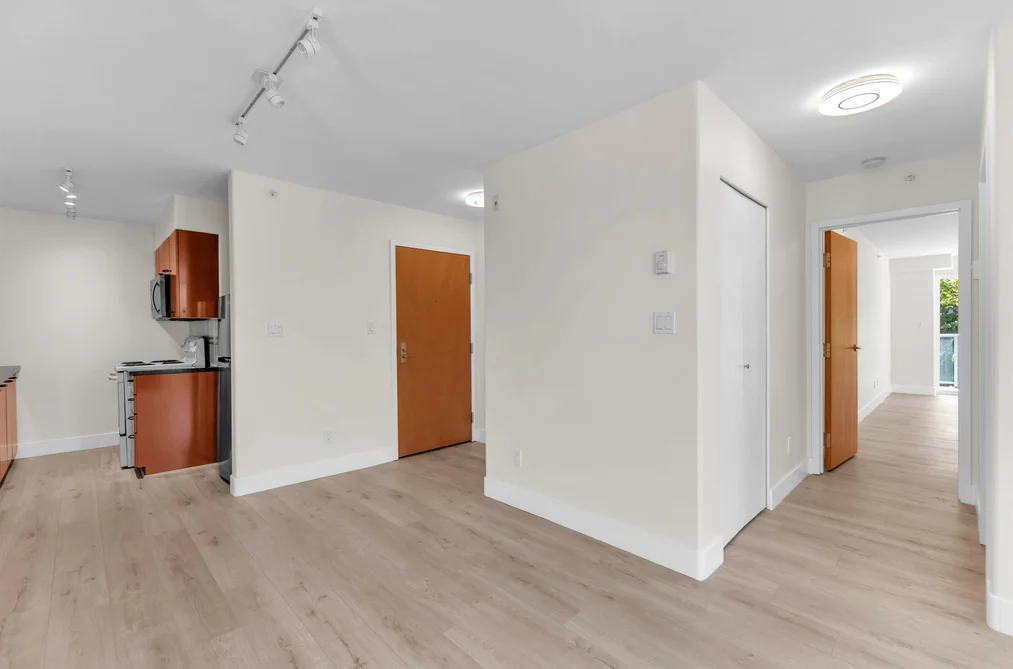 403 1818 WEST 6TH AVENUE, Vancouver BC V6J 1R6, Vancouver BC — Residential for Sale — Photo 14 of 37