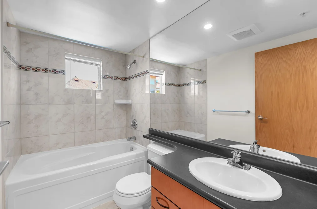 403 1818 WEST 6TH AVENUE, Vancouver BC V6J 1R6, Vancouver BC — Residential for Sale — Photo 17 of 37