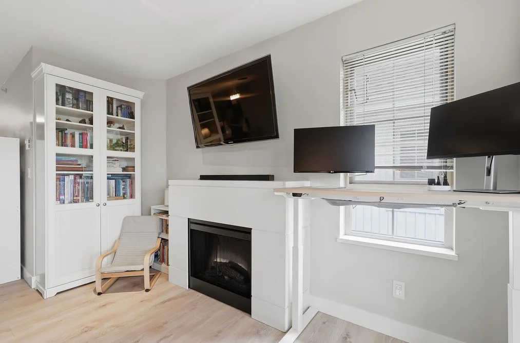 403 2088 BETA AVENUE, Burnaby BC V5C 0C8, Burnaby BC — Residential for Sale — Photo 4 of 30