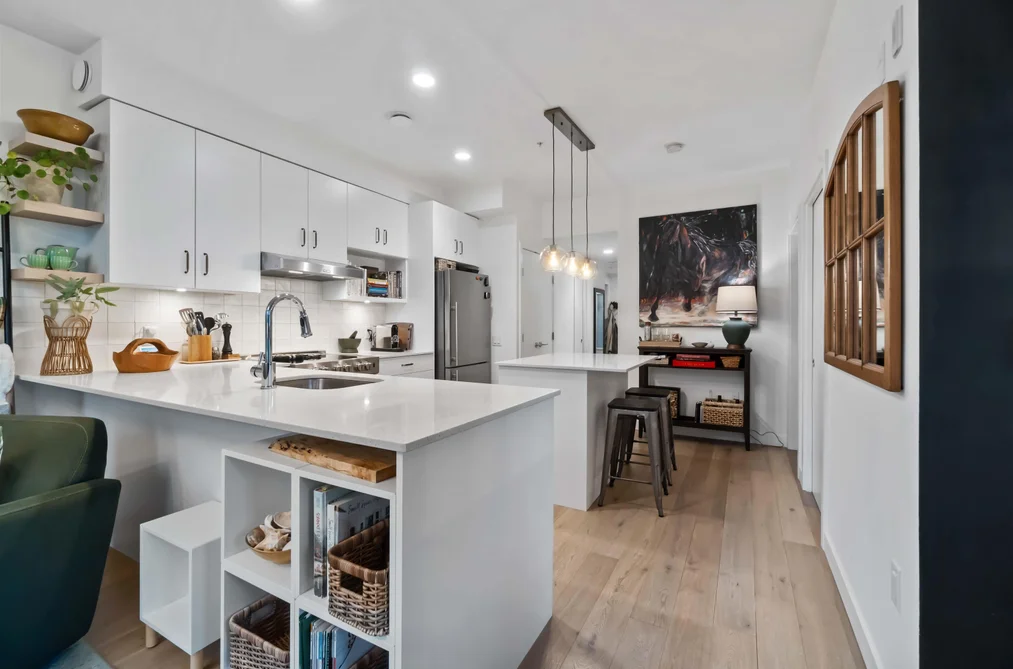 403 2137 CHESTERFIELD AVENUE, North Vancouver BC V7M 2P7, North Vancouver BC — Residential for Sale - Photo 7
