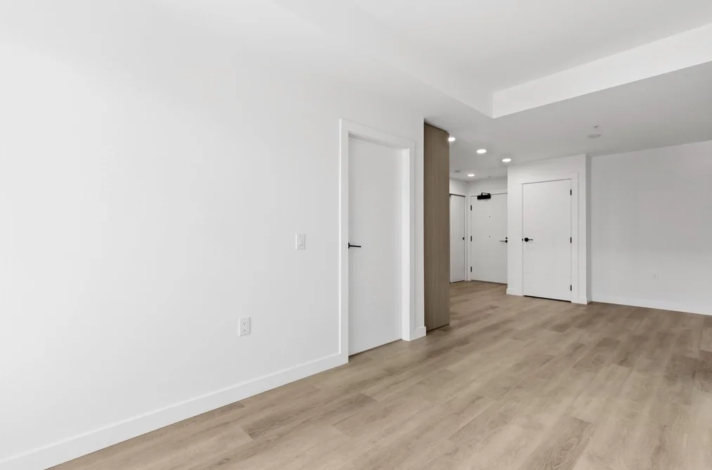 403 2268 E BROADWAY, Vancouver BC V5N 0L2, Vancouver BC — Residential for Sale — Photo 4 of 28