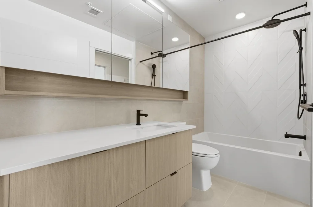 403 2268 E BROADWAY, Vancouver BC V5N 0L2, Vancouver BC — Residential for Sale — Photo 8 of 28