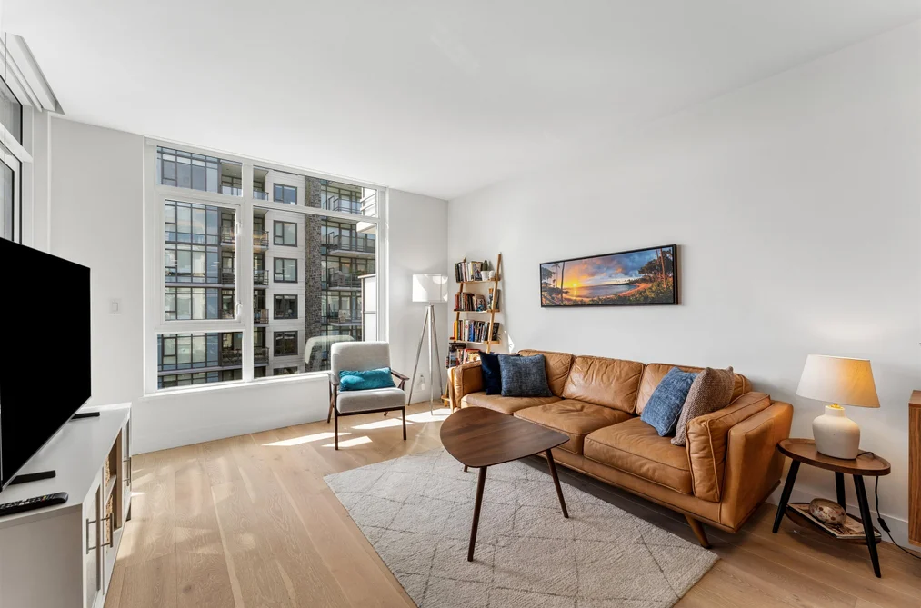403 2780 VALLEY CENTRE AVENUE, North Vancouver BC V7J 0C4, North Vancouver BC — Residential for Sale - Photo 3