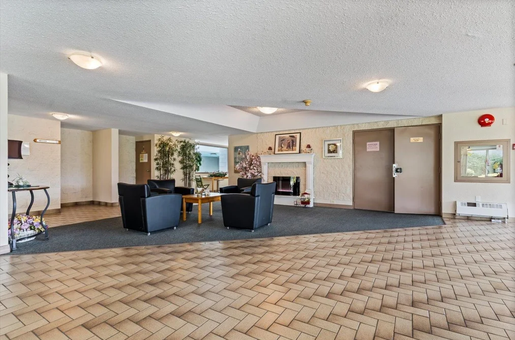 403 31955 OLD YALE ROAD, Abbotsford BC V2T 4N1, Abbotsford BC — Residential for Sale — Photo 31 of 40