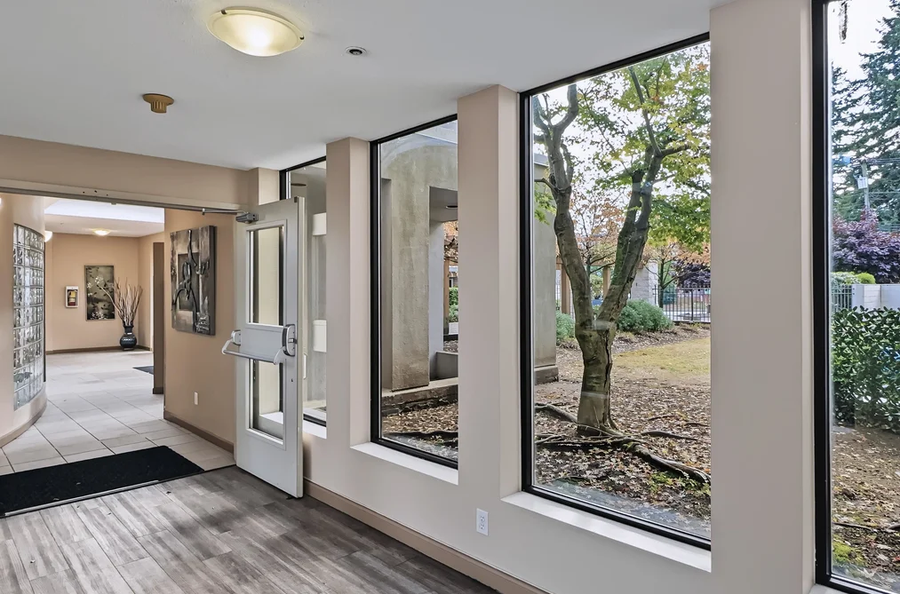 32075 George Ferguson Way Unit 403, Abbotsford, BC - MLS: R3174167