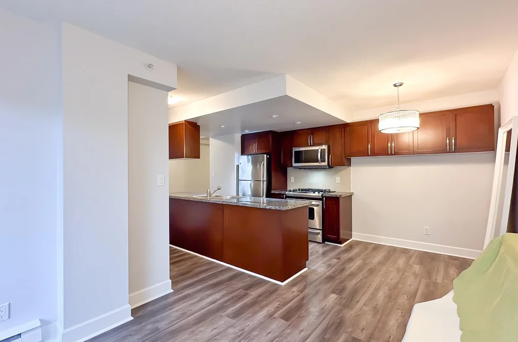 403 3811 HASTINGS STREET, Burnaby BC V5C 6V2, Burnaby BC — Residential for Sale - Photo 3