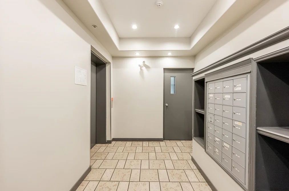 403 3939 HASTINGS STREET, Burnaby BC V5C 2H8, Burnaby BC — Residential for Sale — Photo 5 of 39