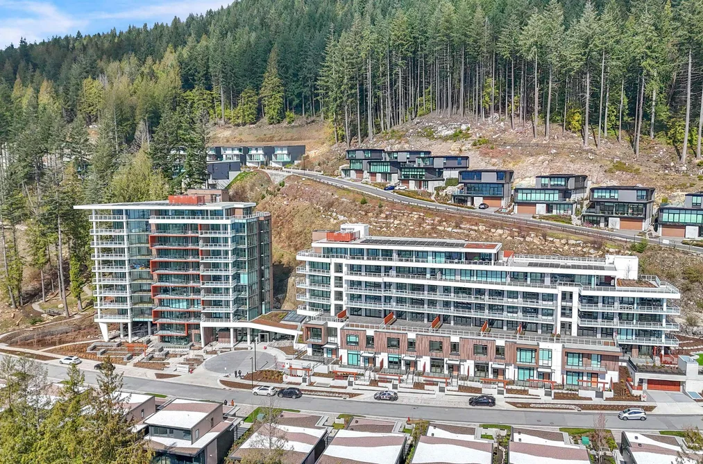 Condo for sale at 403 3963 Uplands Way West Vancouver British Columbia - MLS: R3106283