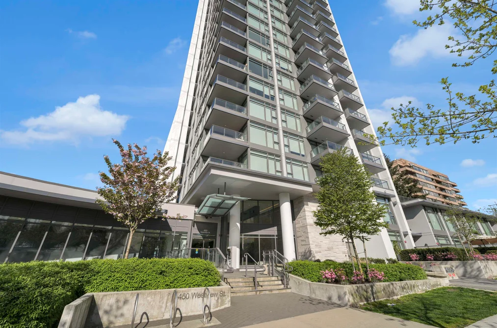 Condo for sale at 403 450 Westview Street Coquitlam British Columbia - MLS: R3116684