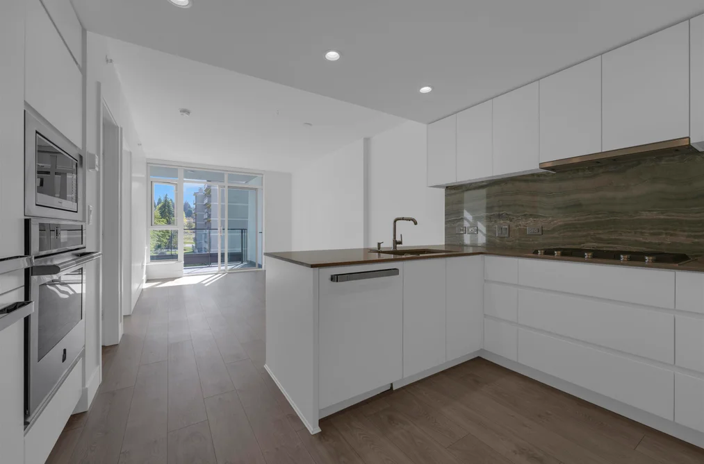 403 450 WESTVIEW STREET, Coquitlam BC V3K 0G3, Coquitlam BC — Residential for Sale - Photo 2