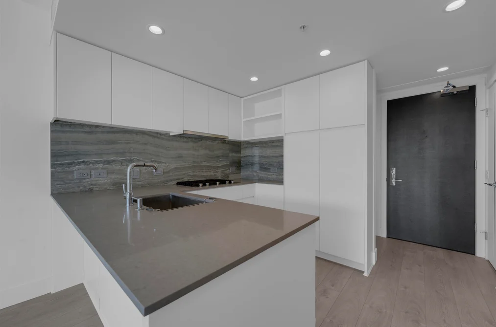 403 450 WESTVIEW STREET, Coquitlam BC V3K 0G3, Coquitlam BC — Residential for Sale - Photo 3
