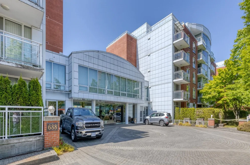 403 688 FAIRCHILD ROAD, Vancouver BC V5Z 4P7, Vancouver BC — Residential for Sale - Photo 2