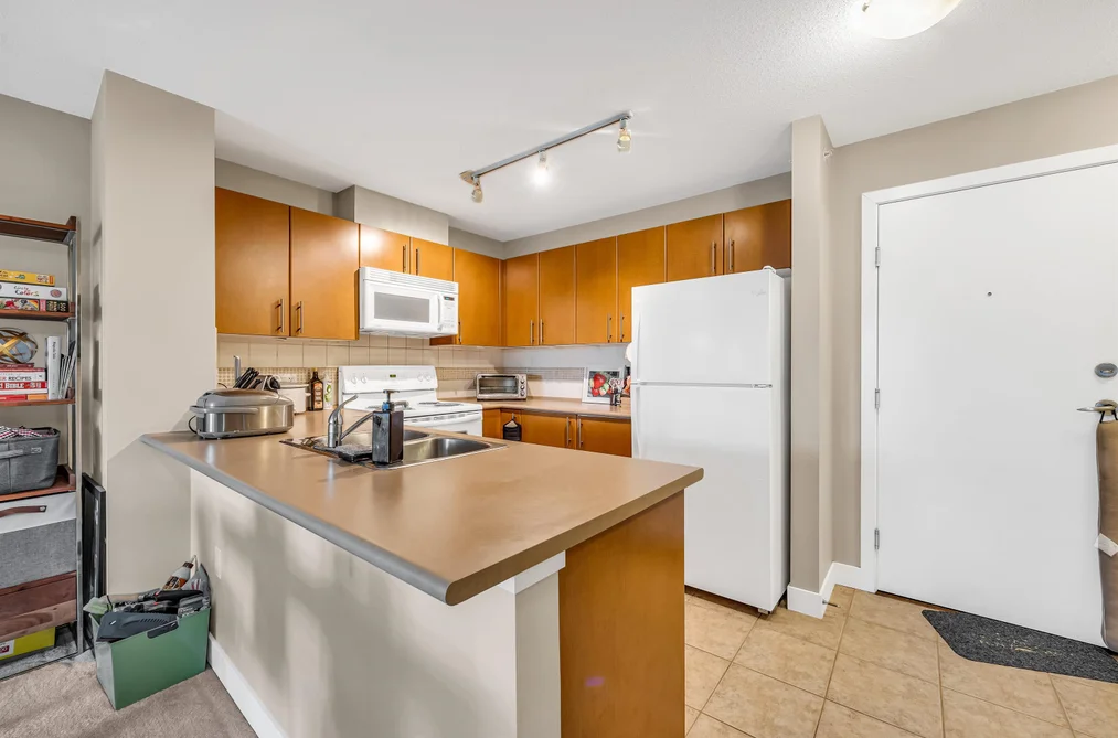 403 7088 MONT ROYAL SQUARE, Vancouver BC V5S 4X7, Vancouver BC — Residential for Sale - Photo 4