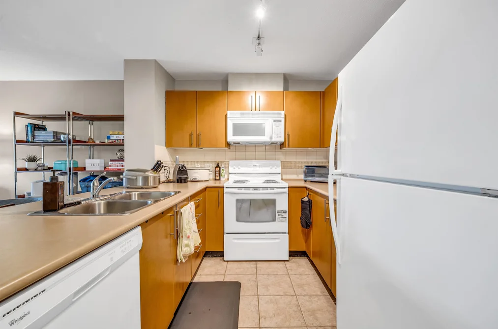 403 7088 MONT ROYAL SQUARE, Vancouver BC V5S 4X7, Vancouver BC — Residential for Sale - Photo 5