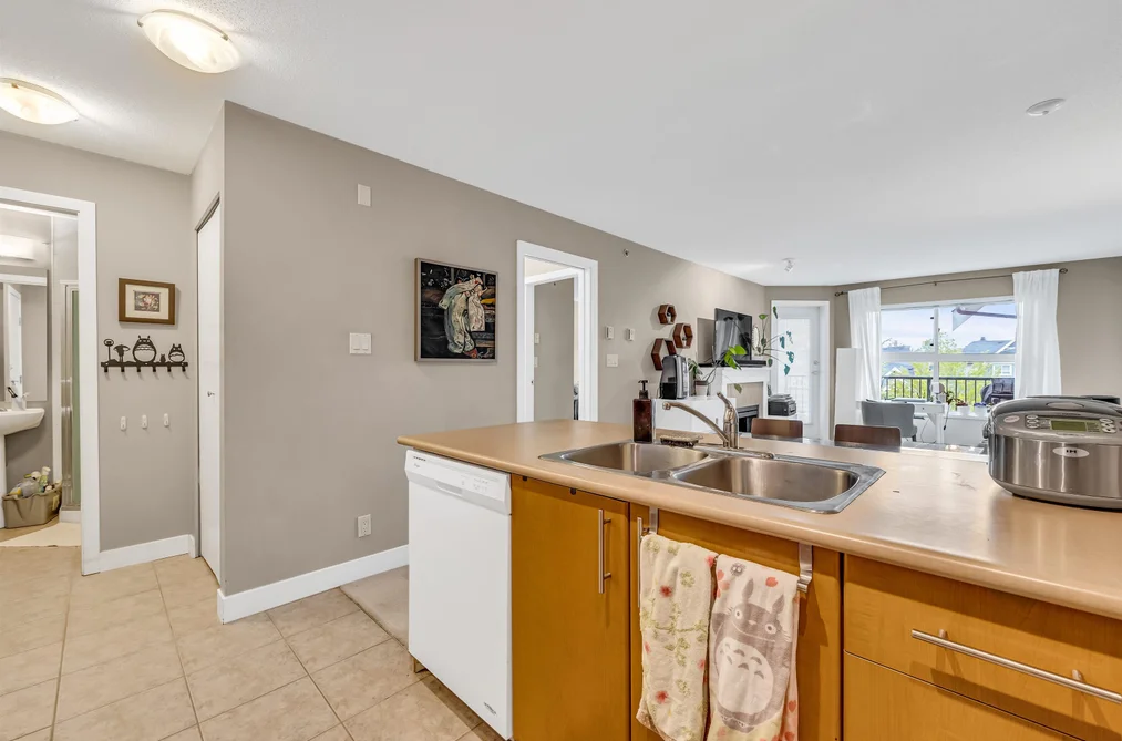 403 7088 MONT ROYAL SQUARE, Vancouver BC V5S 4X7, Vancouver BC — Residential for Sale - Photo 6