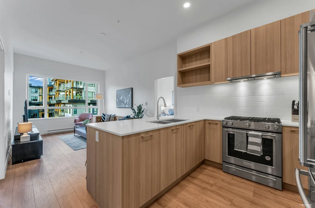 Condo for sale at 403 741 Anskar Court Coquitlam British Columbia - MLS: R3159141