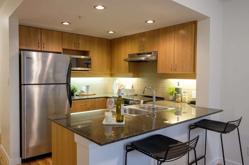 403 9232 UNIVERSITY CRESCENT, Burnaby BC V5A 0A3, Burnaby BC — Residential for Sale - Photo 4