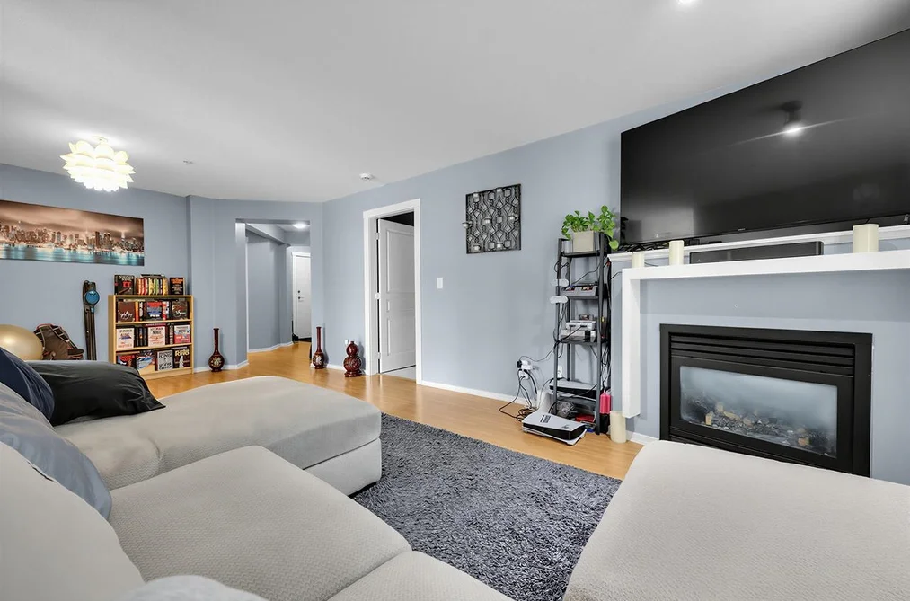 403 9339 UNIVERSITY CRESCENT, Burnaby BC V5A 4Y1, Burnaby BC — Residential for Sale - Photo 5