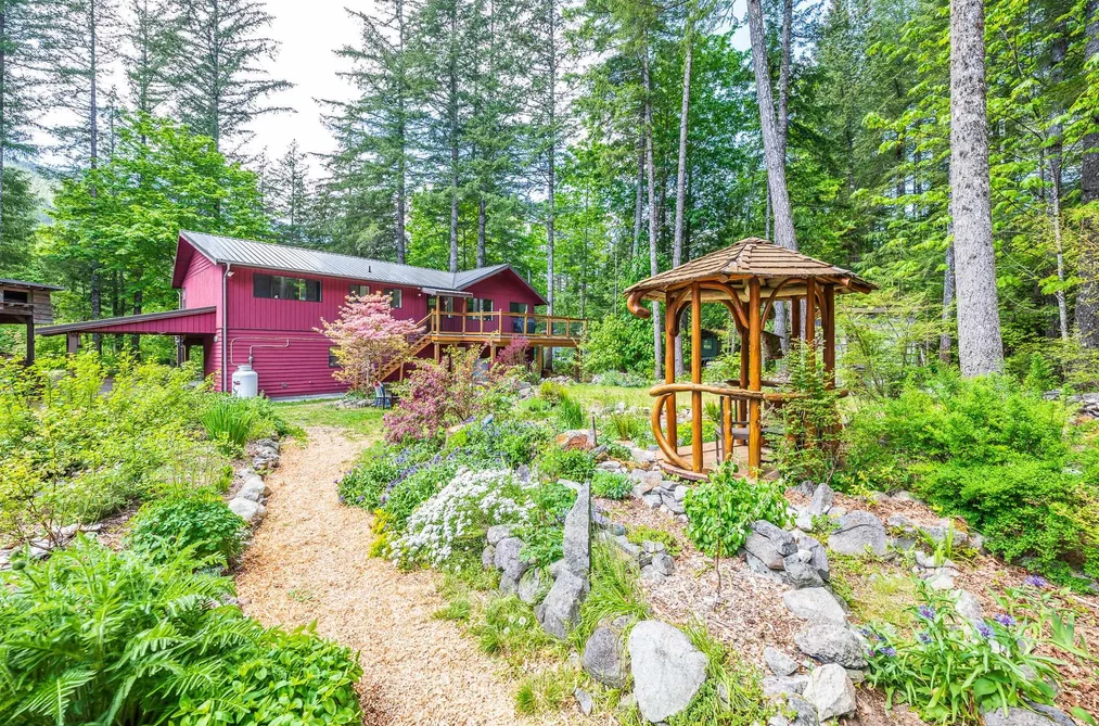 House for sale at 4030 Midnight Way Squamish British Columbia - MLS: R3120116