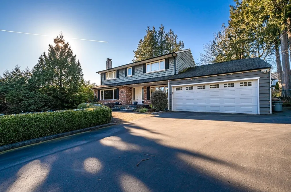 House for sale at 4032 Ripple Road West Vancouver British Columbia - MLS: R3110341