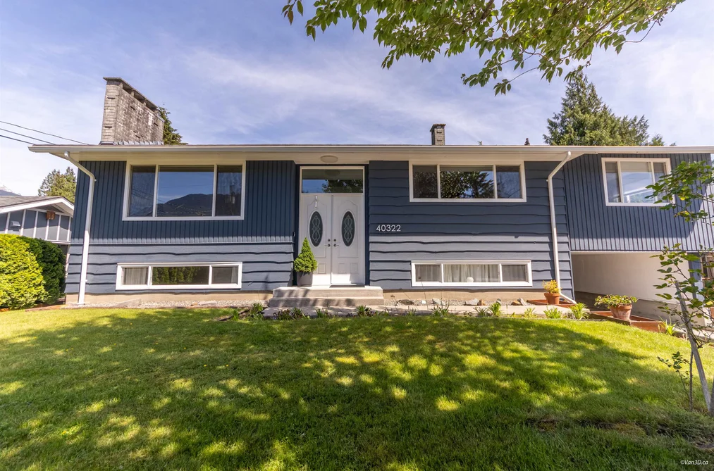 House for sale at 40322 Diamond Head Road Squamish British Columbia - MLS: R3131339