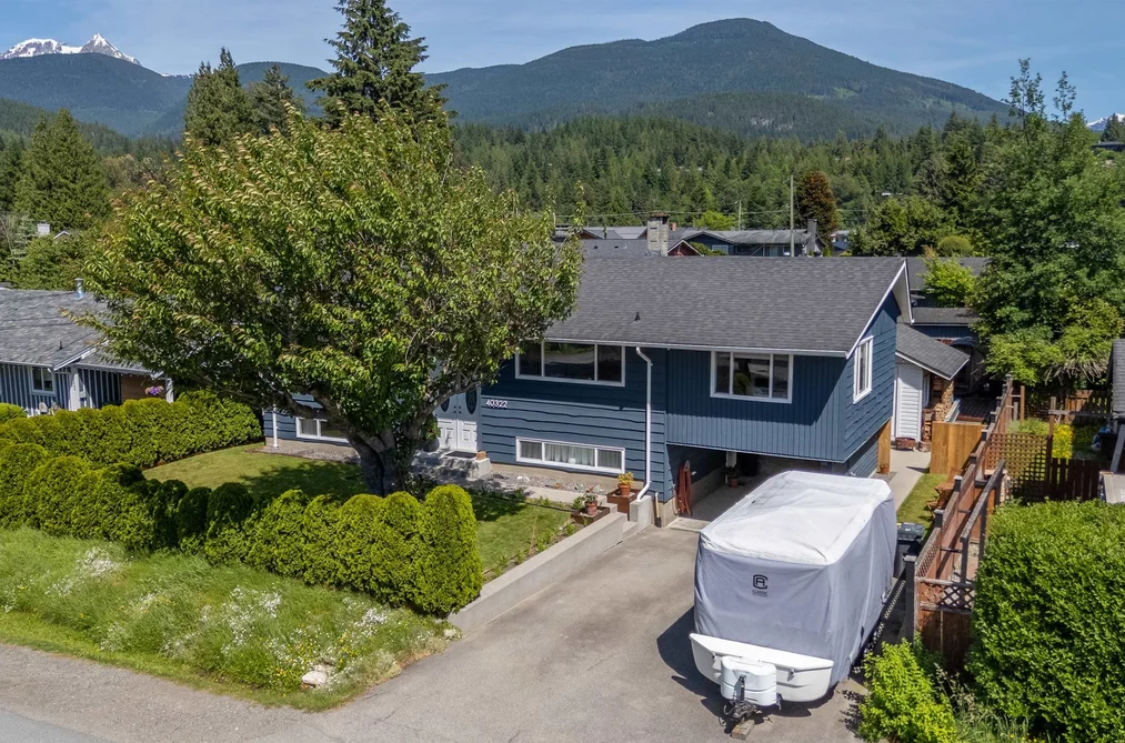 40322 DIAMOND HEAD ROAD, Squamish BC V0N 1T0, Squamish BC — Residential for Sale - Photo 2