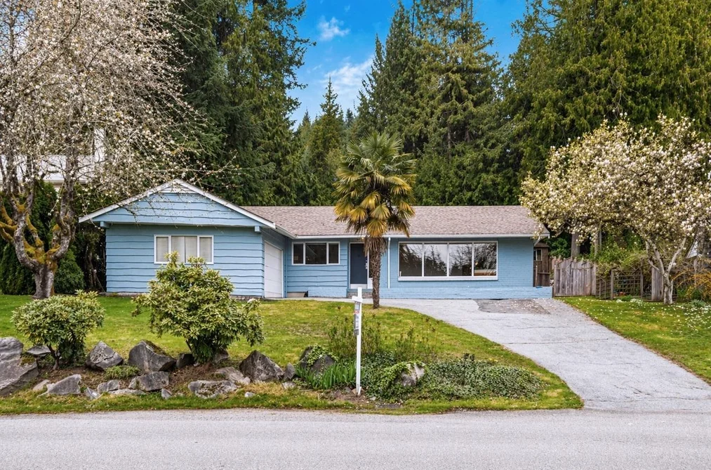 House for sale at 4037 Ripple Road West Vancouver British Columbia - MLS: R3116087