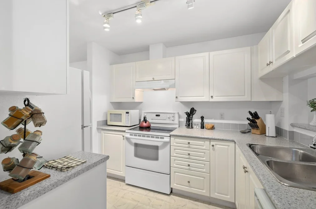 404 102 BEGIN STREET, Coquitlam BC V3K 4V2, Coquitlam BC — Residential for Sale - Photo 6