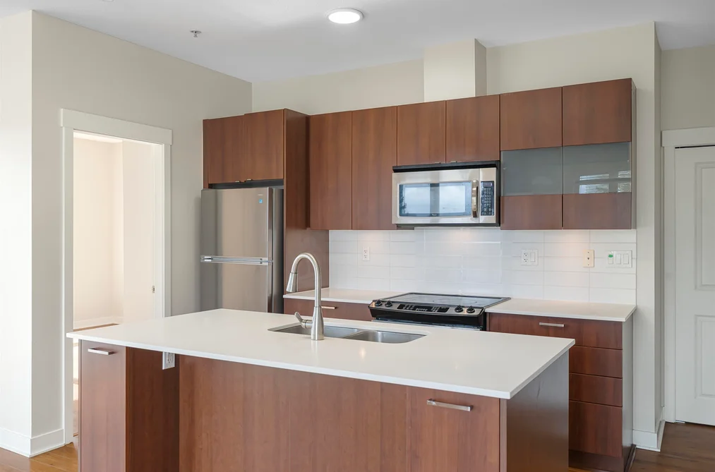 404 13339 102A, Surrey BC V3T 0C5, Surrey BC — Residential for Sale - Photo 2