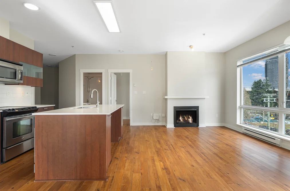 404 13339 102A, Surrey BC V3T 0C5, Surrey BC — Residential for Sale - Photo 3