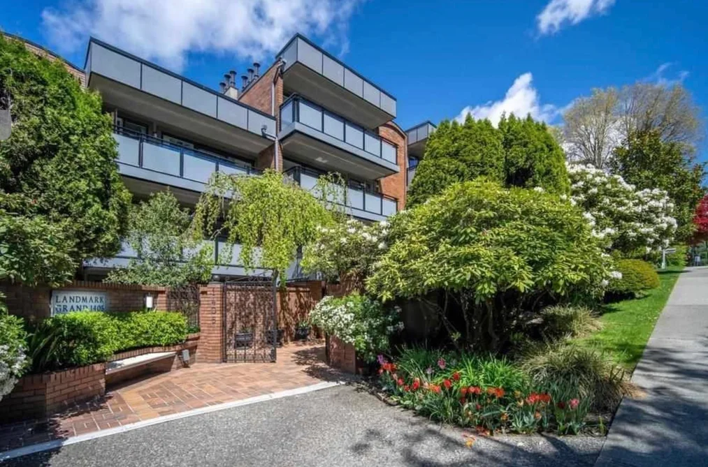 Condo for sale at 404 1405 W 15th Avenue Vancouver British Columbia - MLS: R3162104