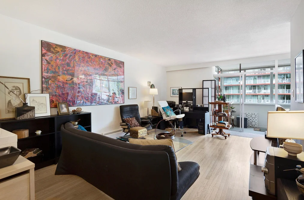 404 1425 ESQUIMALT AVENUE, West Vancouver BC V7T 1L1, West Vancouver BC — Residential for Sale - Photo 6