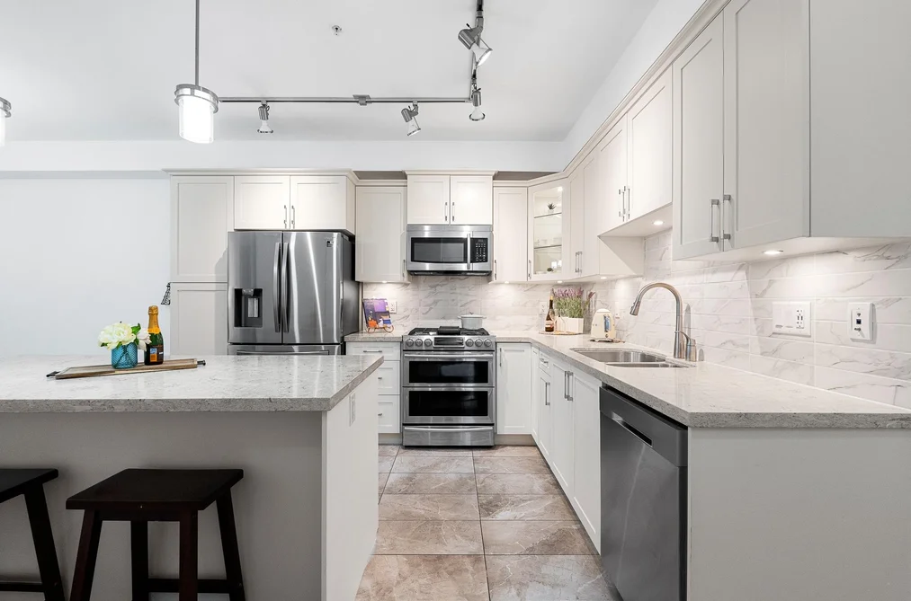 404 14588 MCDOUGALL DRIVE, Surrey BC V4P 0H1, Surrey BC — Residential for Sale - Photo 5