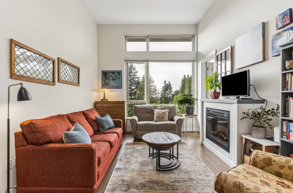 404 159 W 22ND STREET, North Vancouver BC V7M 0B6, North Vancouver BC — Residential for Sale - Photo 2