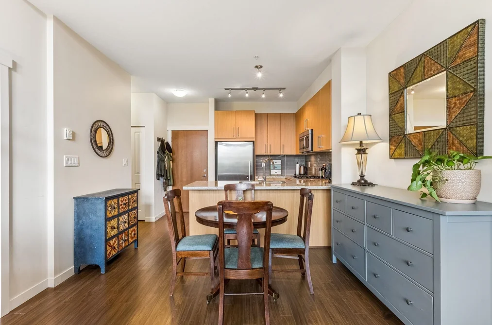 404 159 W 22ND STREET, North Vancouver BC V7M 0B6, North Vancouver BC — Residential for Sale - Photo 6