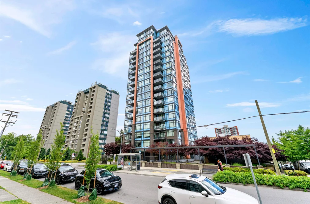 Condo for sale at 404 188 SW Agnes Street New Westminster British Columbia - MLS: R3133700