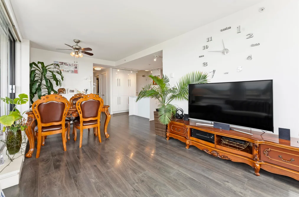 404 188 SW AGNES STREET, New Westminster BC V3L 0H6, New Westminster BC — Residential for Sale — Photo 14 of 30