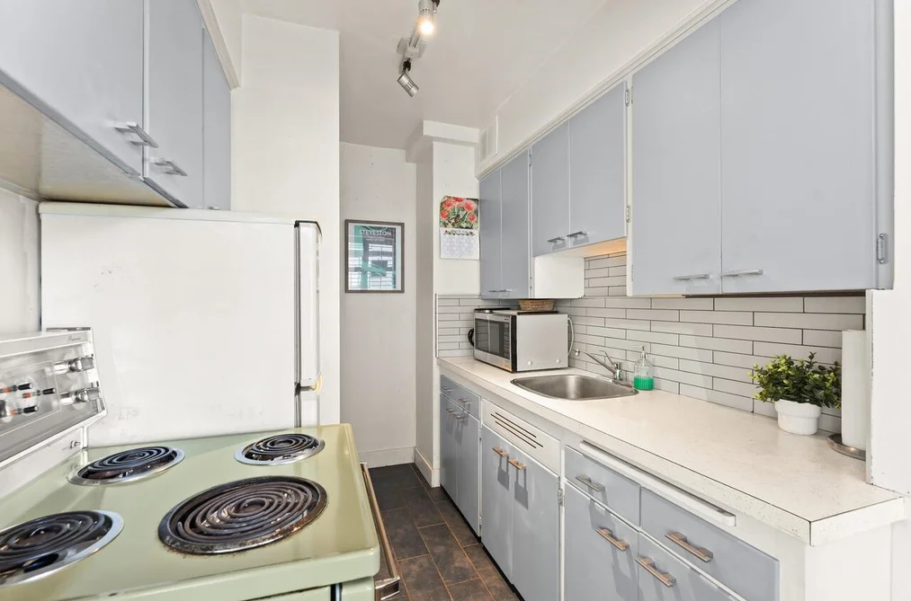 304 1975 PENDRELL STREET, Vancouver BC V6G 1T6, Vancouver BC — Residential for Sale — Photo 11 of 22