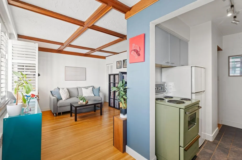 304 1975 PENDRELL STREET, Vancouver BC V6G 1T6, Vancouver BC — Residential for Sale — Photo 9 of 22