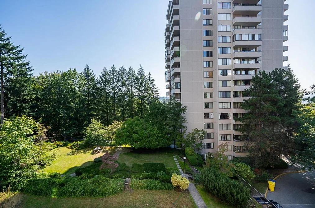 Condo for sale at 404 2020 Bellwood Avenue Burnaby British Columbia - MLS: R3154435