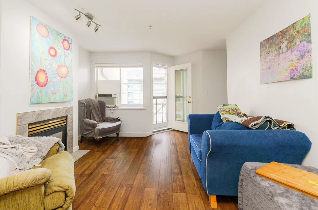 Condo for sale at 404 22351 St Anne Avenue Maple Ridge British Columbia - MLS: R3116068