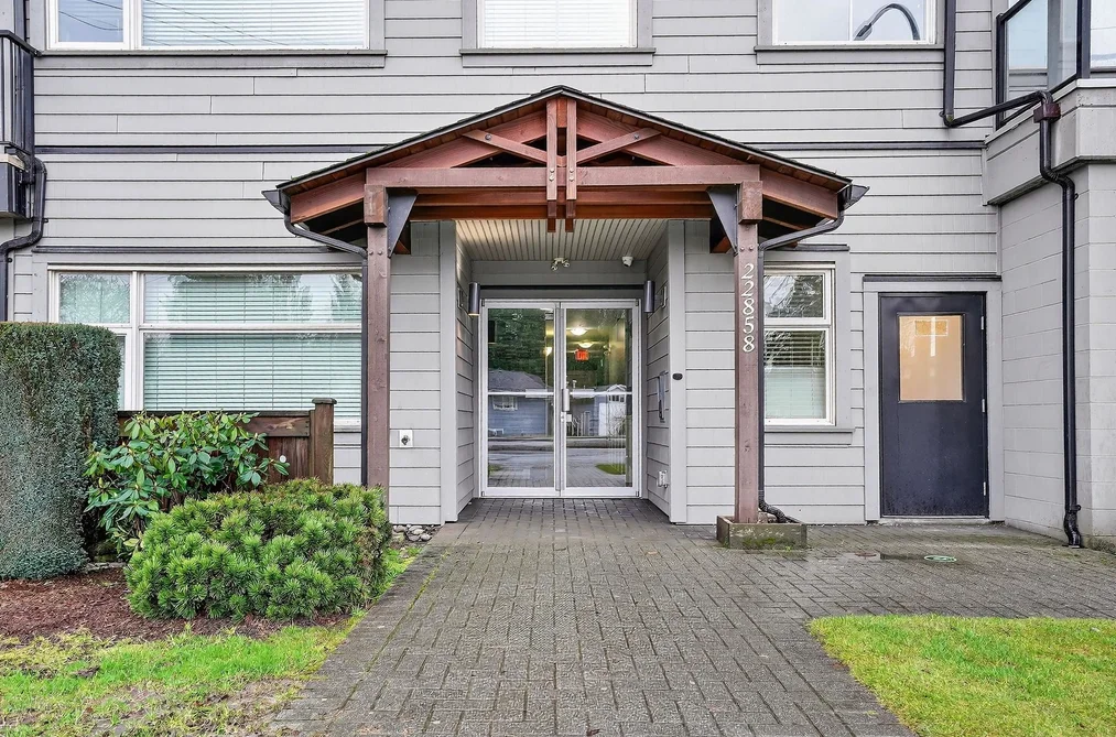 404 22858 LOUGHEED HIGHWAY, Maple Ridge BC V2X 2V6, Maple Ridge BC — Residential for Sale - Photo 2